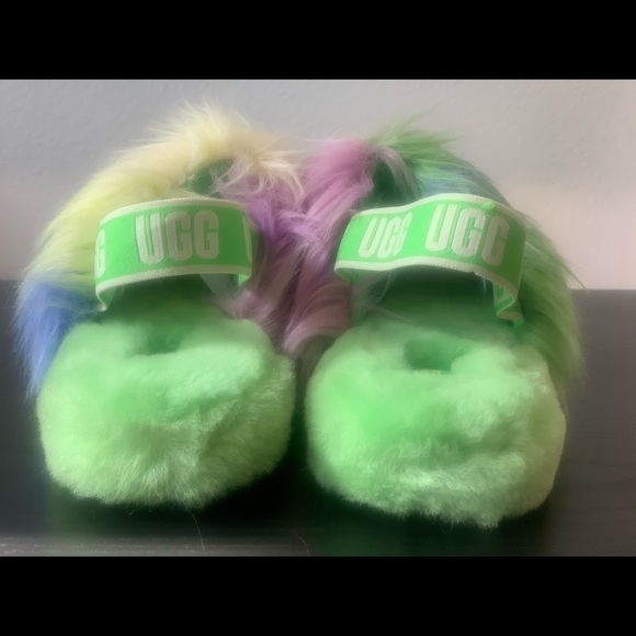 NEW UGG GIRLS FLUFF YEAH APPLE TIE DYE SLIDE SANDALS KIDS. # slides slippers - Picture 2 of 8